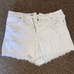 women’s size ten american eagle white distressed jean shorts